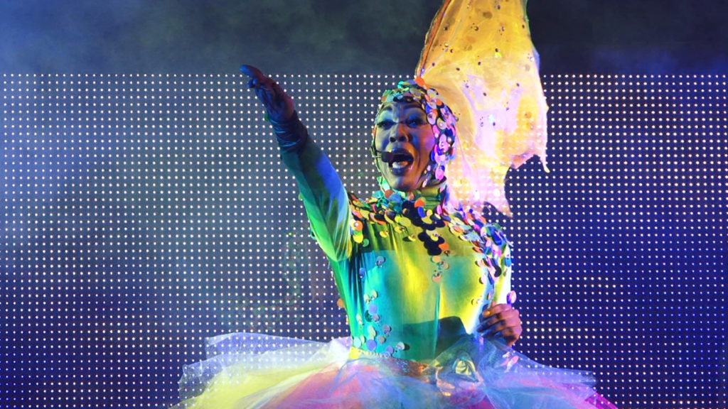 Drag Queen BeBe Zahara Benet in sequins gown