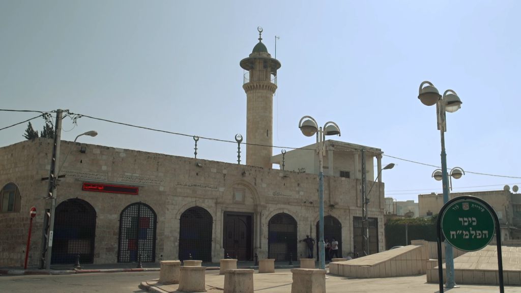 Lyd’s Dahmash Mosque where Israeli Palmach soldiers committed a massacre in 1948 